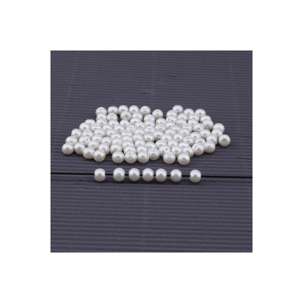 Eymen Hobi 50 Gram - 6 Mm BEYAZ Renk DELİKLİ İnci Boncuk, Plastik İnci Boncuk Takı Malzemeleri (250-300 Adet)